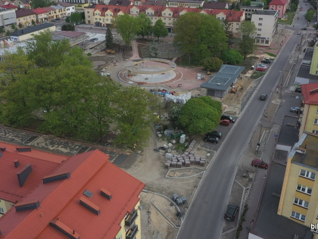 Rewitalizacja Placu Wolności w Biłgoraju. Film i zdjęcia z lotu ptaka (FOTO, VIDEO)
