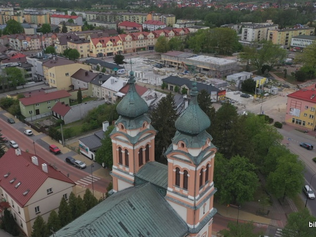 Rewitalizacja Placu Wolności w Biłgoraju. Film i zdjęcia z lotu ptaka (FOTO, VIDEO)