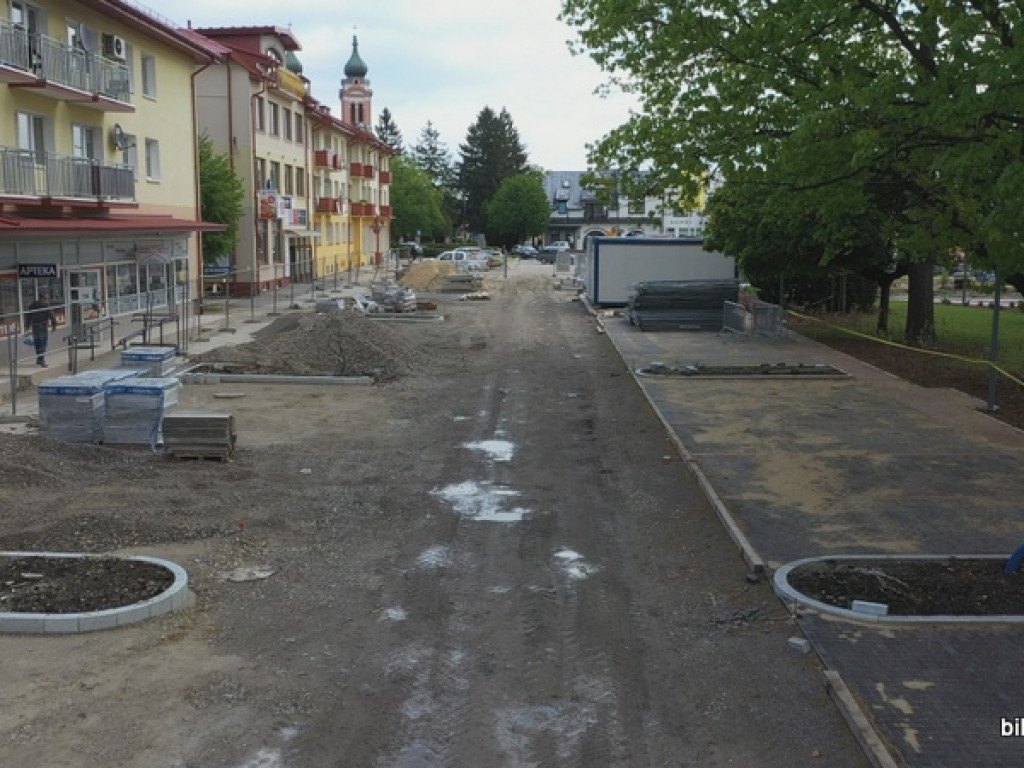 Rewitalizacja Placu Wolności w Biłgoraju. Film i zdjęcia z lotu ptaka (FOTO, VIDEO)
