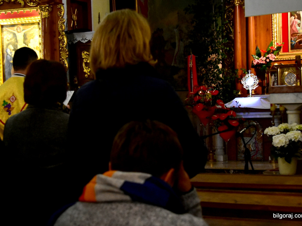 Czuwanie przez Uroczystością Zesłania Ducha Świętego (FOTO)