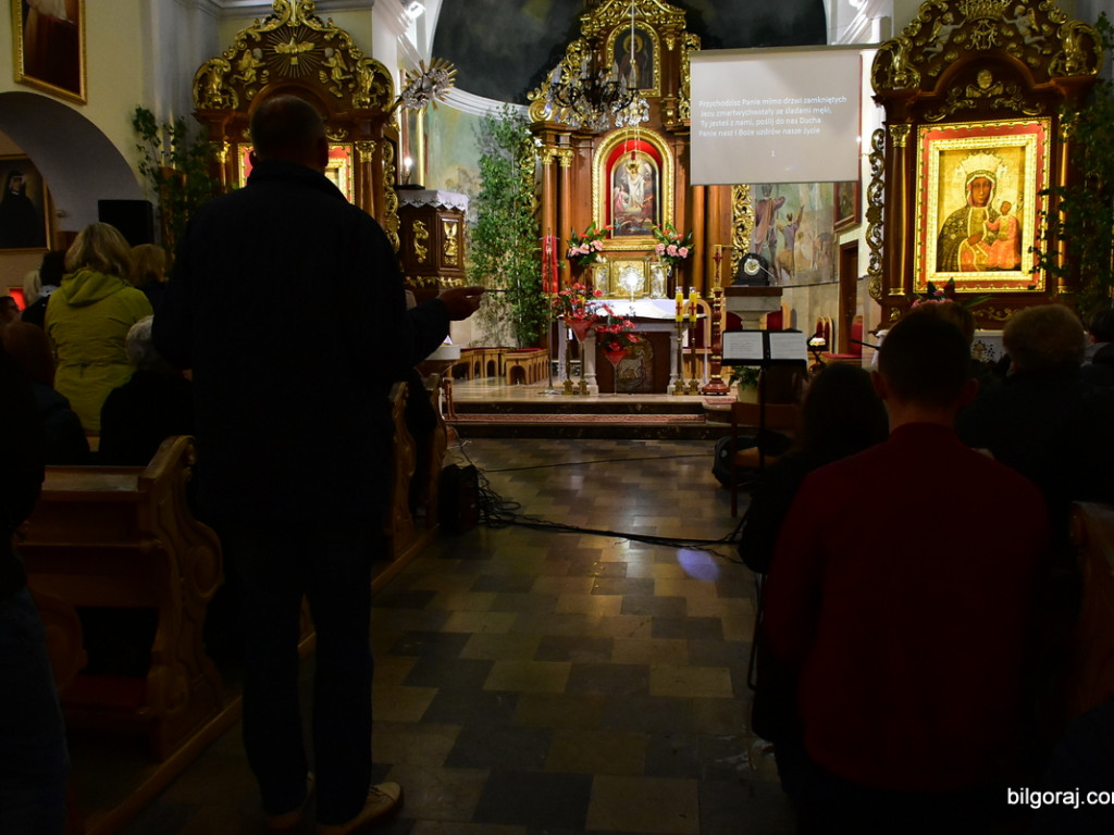 Czuwanie przez Uroczystością Zesłania Ducha Świętego (FOTO)