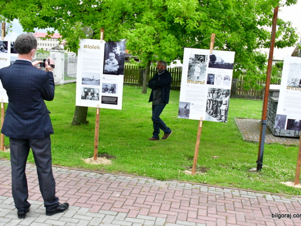 W Łukowej odsłonięto pomnik świętego Jana Pawła II (FOTO)