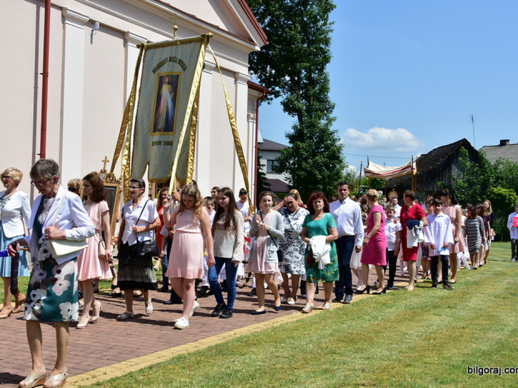 Najświętsze Ciało i Krew (FOTO)