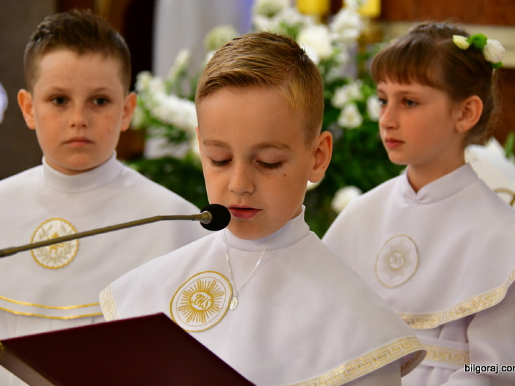 Ruszyły I Komunie święte (FOTO)