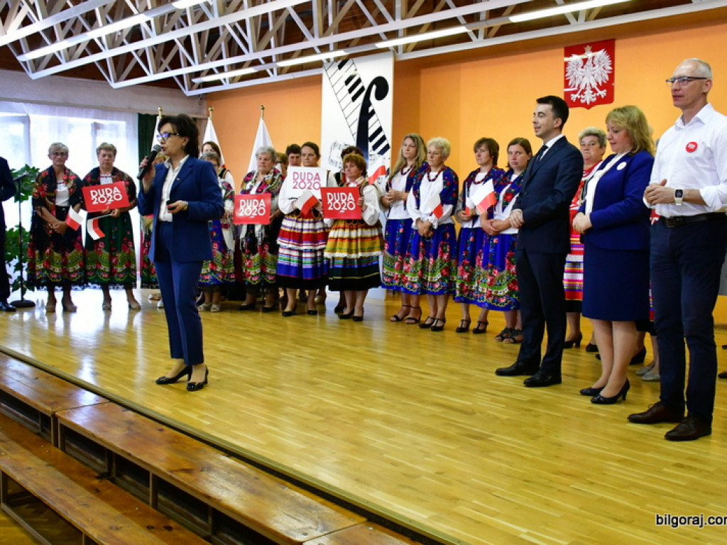 Marszałek Elżbieta Witek w Biłgoraju: Postawiliśmy na równomierny rozwój (FOTO, VIDEO)