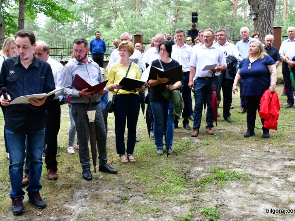 Przeszli śladami partyzantów w drodze krzyżowej (FOTO)