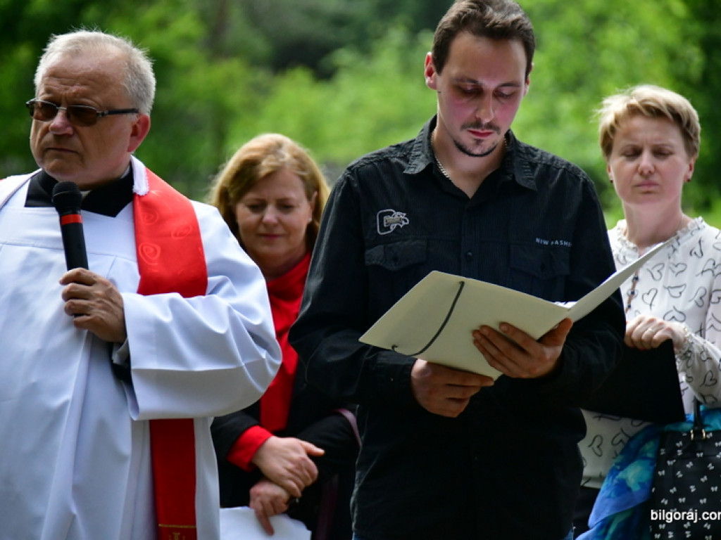 Przeszli śladami partyzantów w drodze krzyżowej (FOTO)