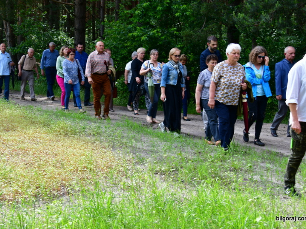Przeszli śladami partyzantów w drodze krzyżowej (FOTO)