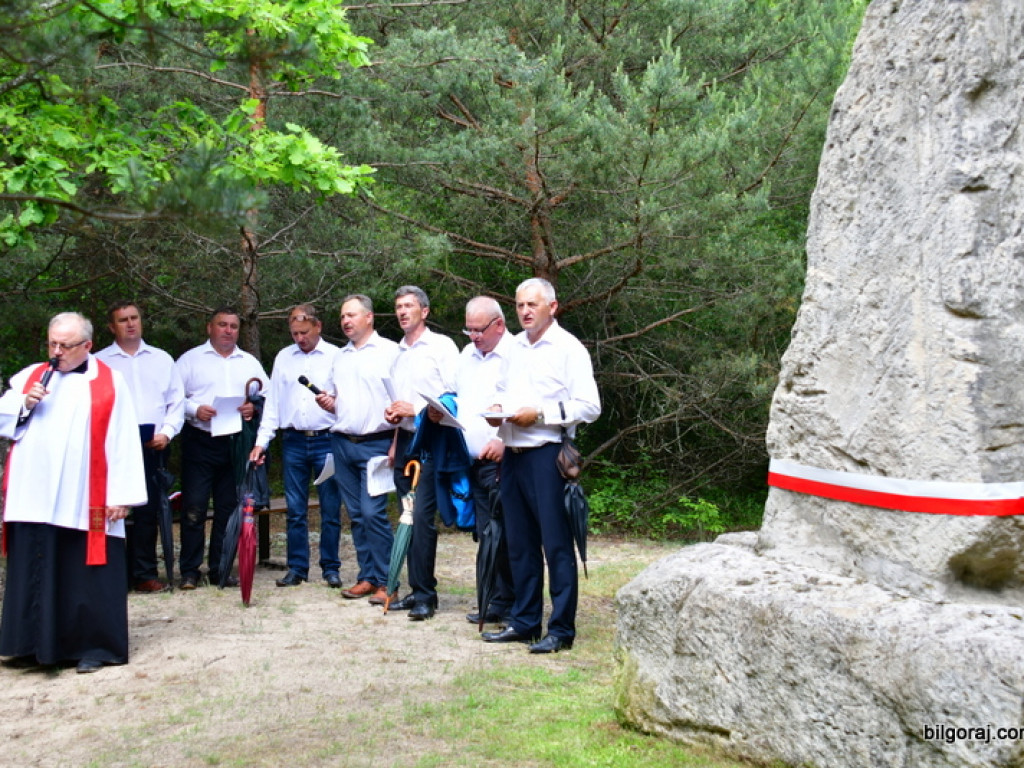 Przeszli śladami partyzantów w drodze krzyżowej (FOTO)