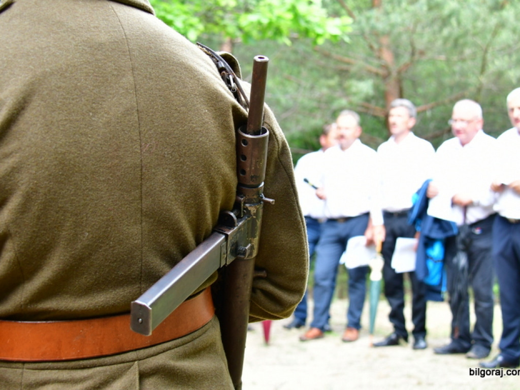 Przeszli śladami partyzantów w drodze krzyżowej (FOTO)