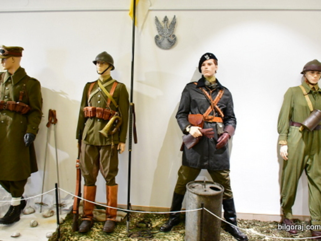 Wystawa pt. Rekonstrukcja munduru i ekwipunku żołnierzy Wojska Polskiego z lat 1935 - 1945