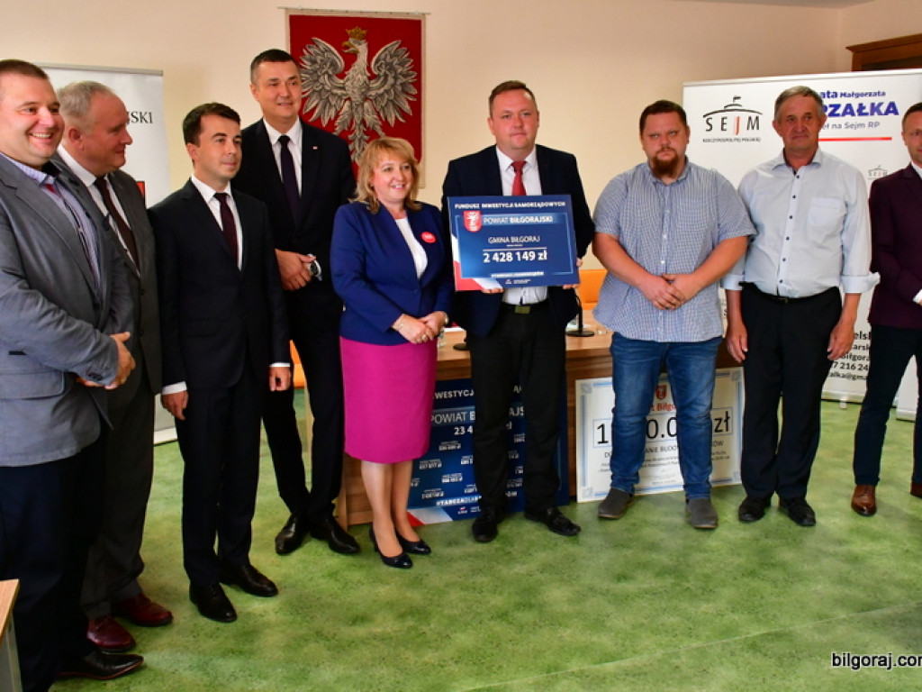 23,5 mln zł dla samorządów powiatu biłgorajskiego. To środki w ramach wsparcia z tarczy antykryzysowej 4.0 (FOTO, VIDEO)