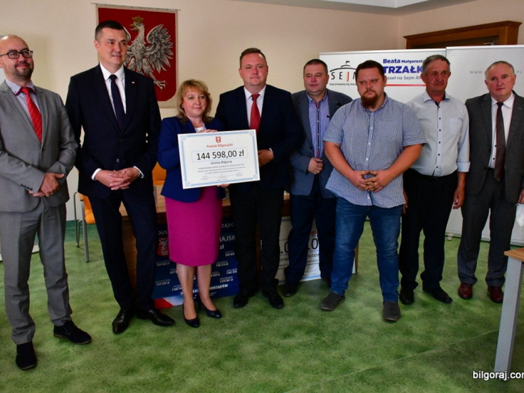 Program chodnikowy, czyli powiatowo - samorządowe inwestycje w bezpieczeństwo pieszych i rowerzystów (FOTO, VIDEO)