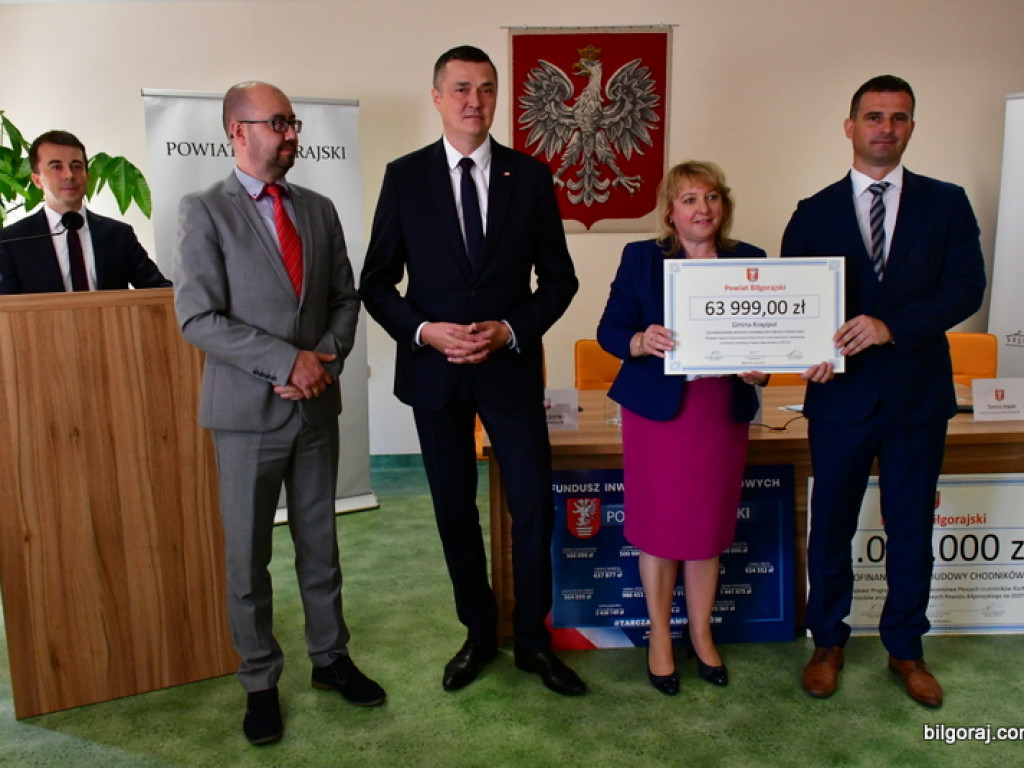 Program chodnikowy, czyli powiatowo - samorządowe inwestycje w bezpieczeństwo pieszych i rowerzystów (FOTO, VIDEO)