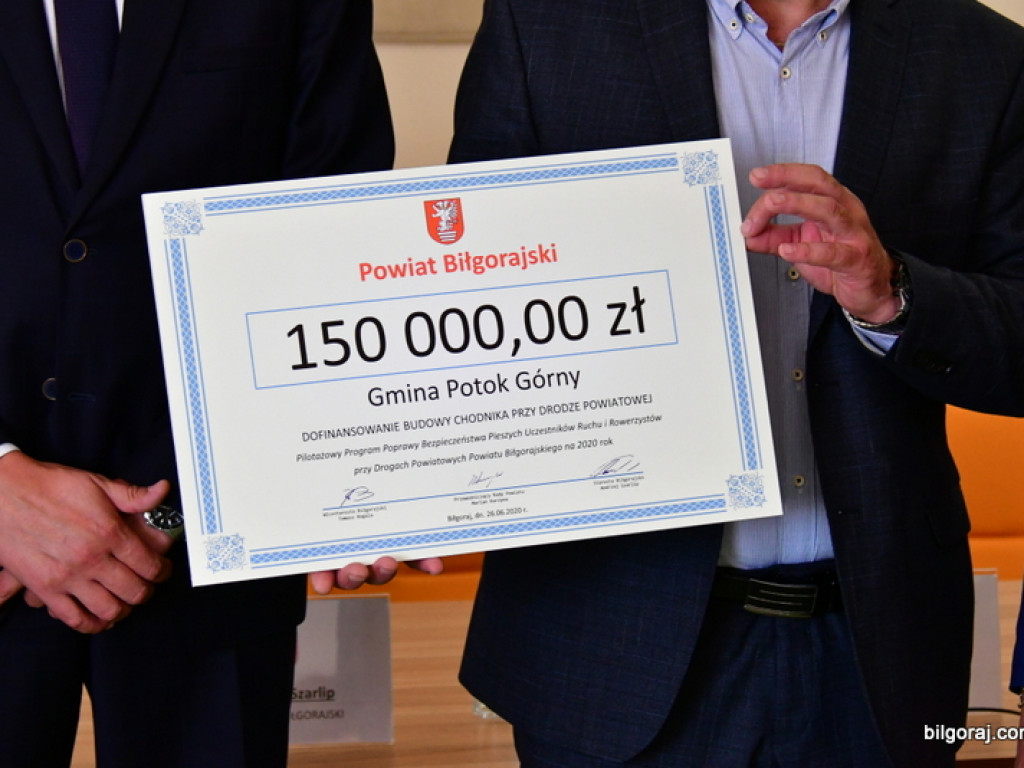 Program chodnikowy, czyli powiatowo - samorządowe inwestycje w bezpieczeństwo pieszych i rowerzystów (FOTO, VIDEO)