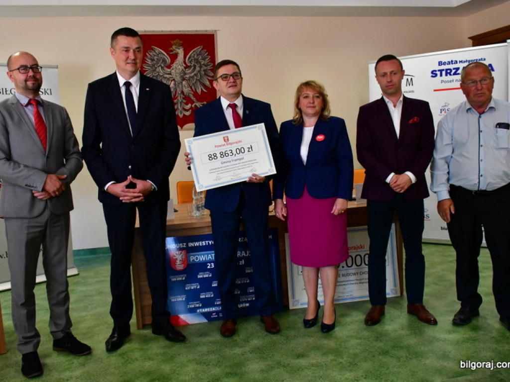 Program chodnikowy, czyli powiatowo - samorządowe inwestycje w bezpieczeństwo pieszych i rowerzystów (FOTO, VIDEO)