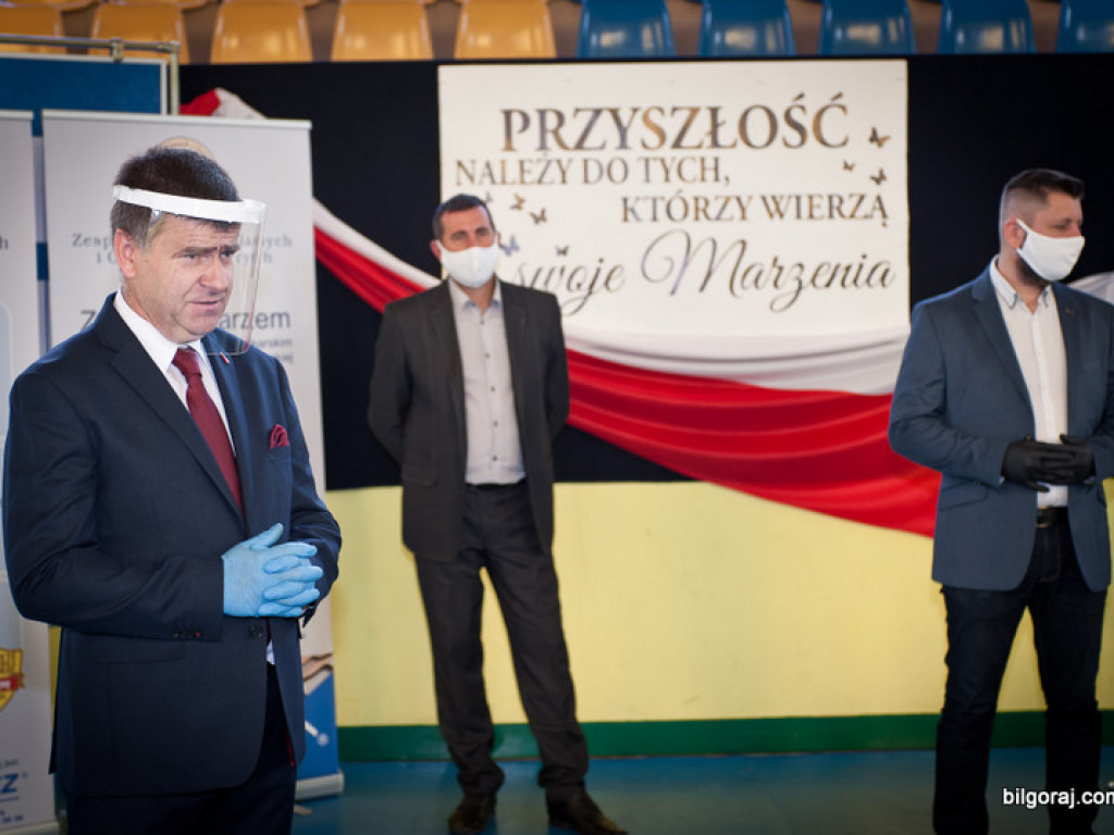 Wyróżnienia dla młodych dekarzy z ZSBiO (FOTO)