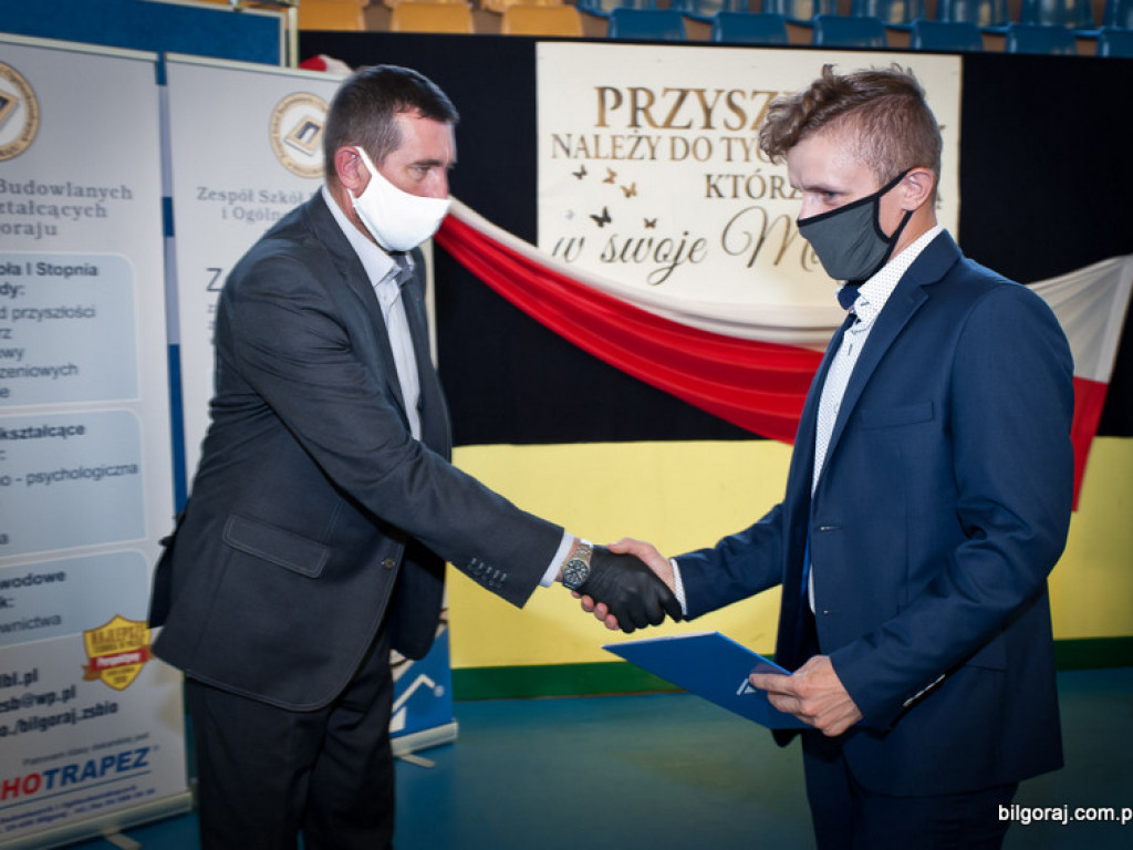 Wyróżnienia dla młodych dekarzy z ZSBiO (FOTO)