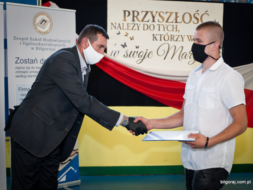 Wyróżnienia dla młodych dekarzy z ZSBiO (FOTO)