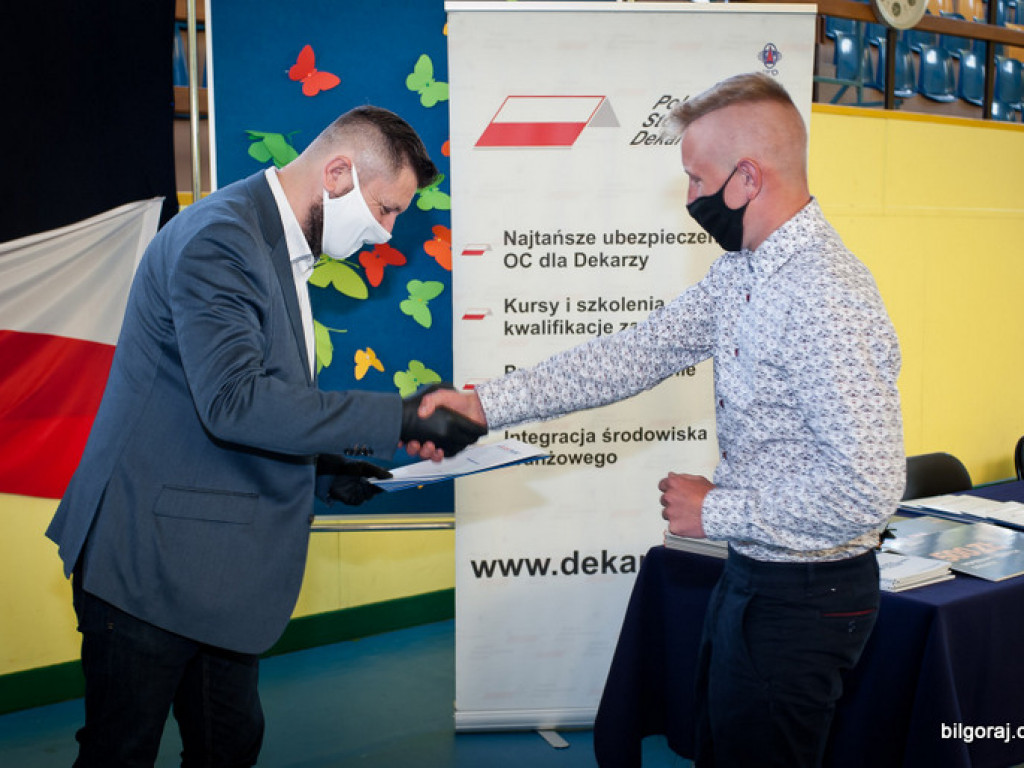 Wyróżnienia dla młodych dekarzy z ZSBiO (FOTO)