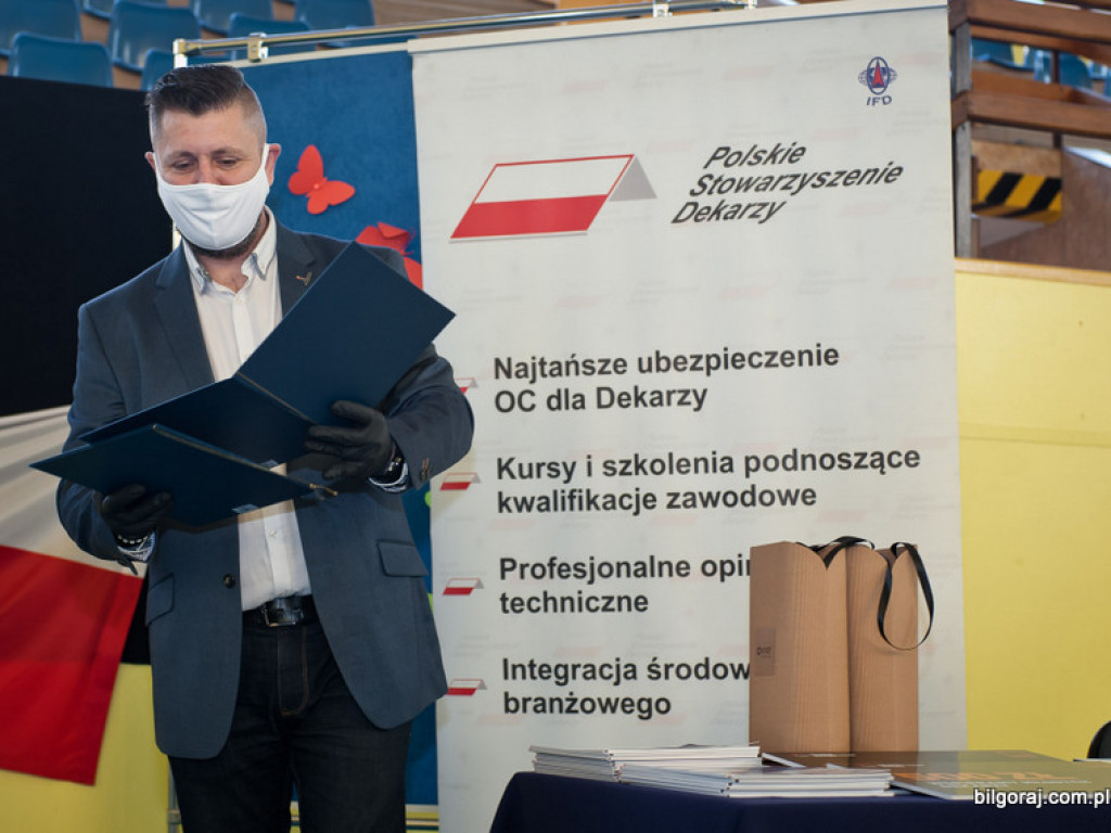 Wyróżnienia dla młodych dekarzy z ZSBiO (FOTO)