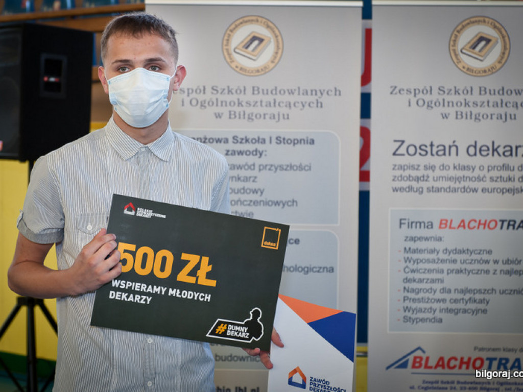 Wyróżnienia dla młodych dekarzy z ZSBiO (FOTO)