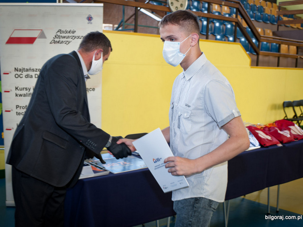Wyróżnienia dla młodych dekarzy z ZSBiO (FOTO)