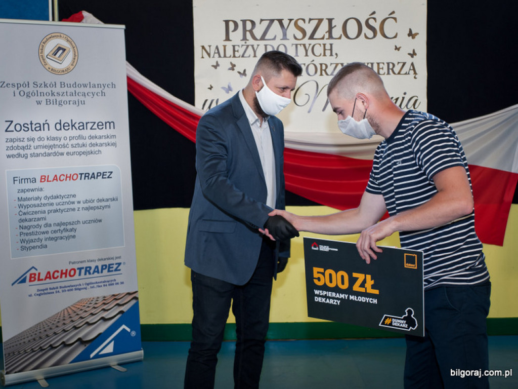 Wyróżnienia dla młodych dekarzy z ZSBiO (FOTO)