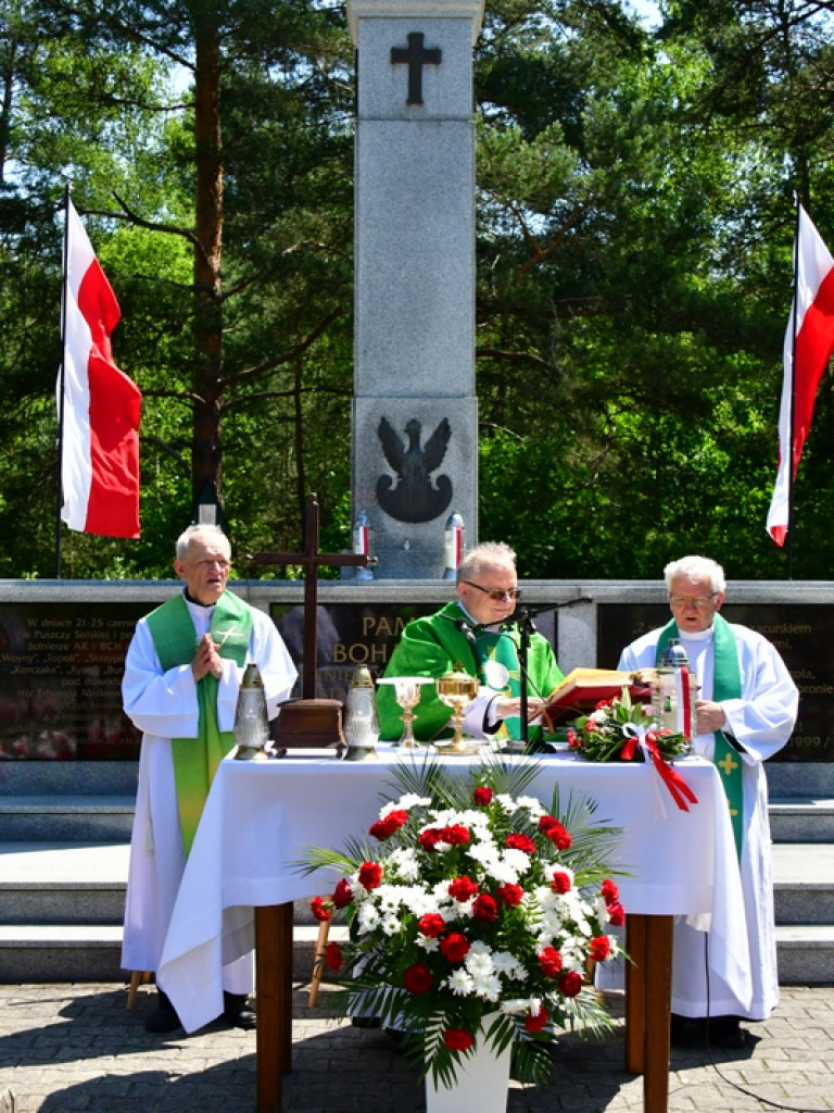 Osuchy 2020. Uroczystości ku czci polskich partyzantów poległych w Bitwie pod Sopotem (FOTO)