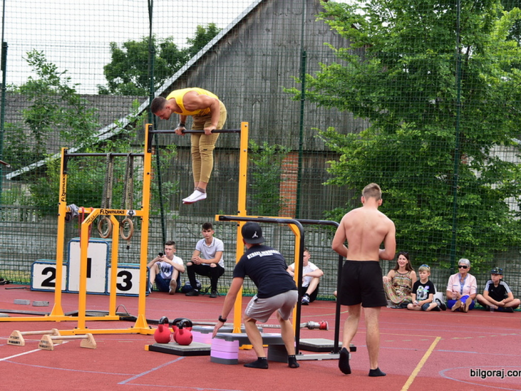 Sportowo i filmowo w Dąbrowicy (FOTO)