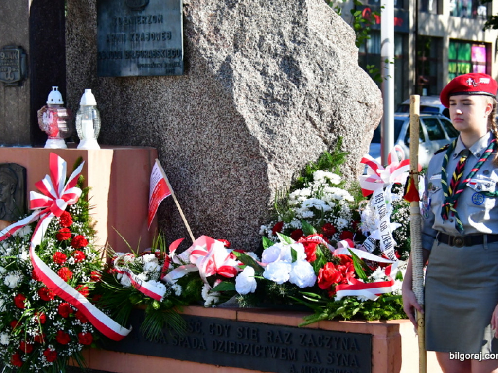 Biłgorajanie uczcili 76. rocznicę Powstania Warszawskiego (FOTO)