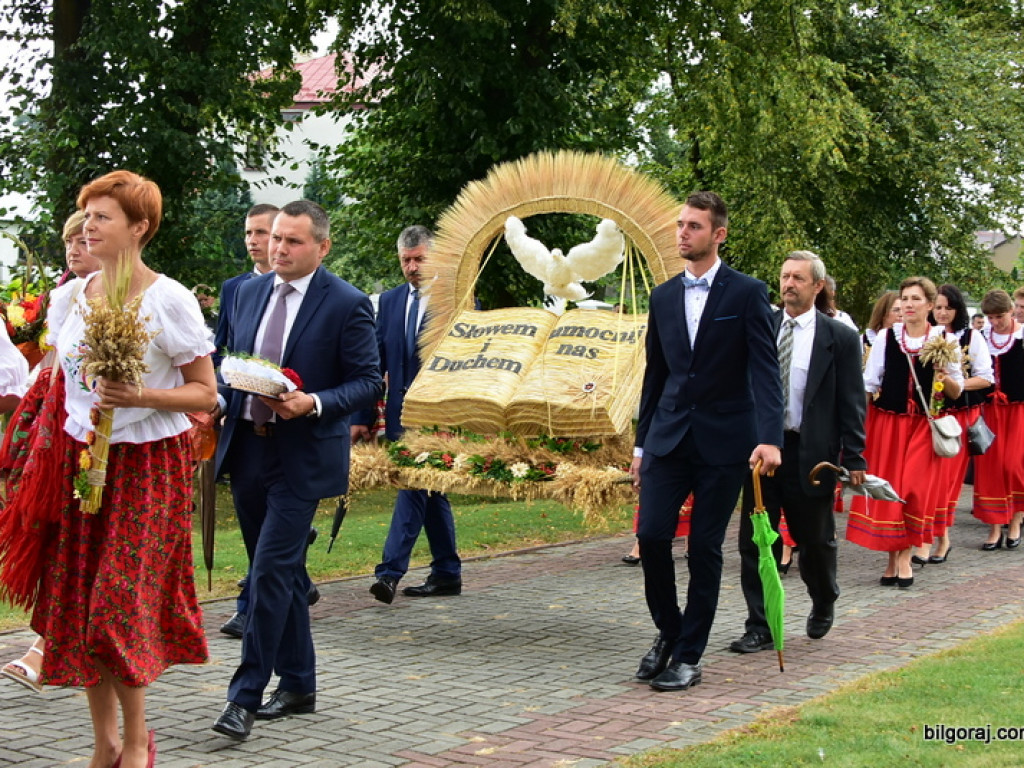 Mieszkańcy Łukowej podziękowali za plony (FOTO)