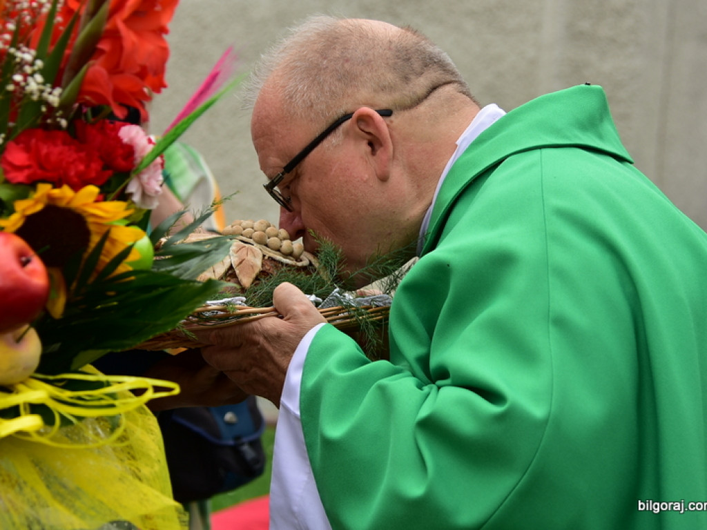 Mieszkańcy Łukowej podziękowali za plony (FOTO)