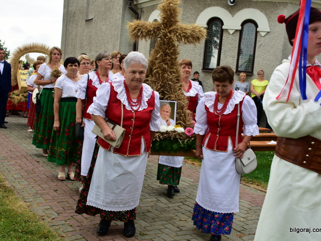 Mieszkańcy Łukowej podziękowali za plony (FOTO)