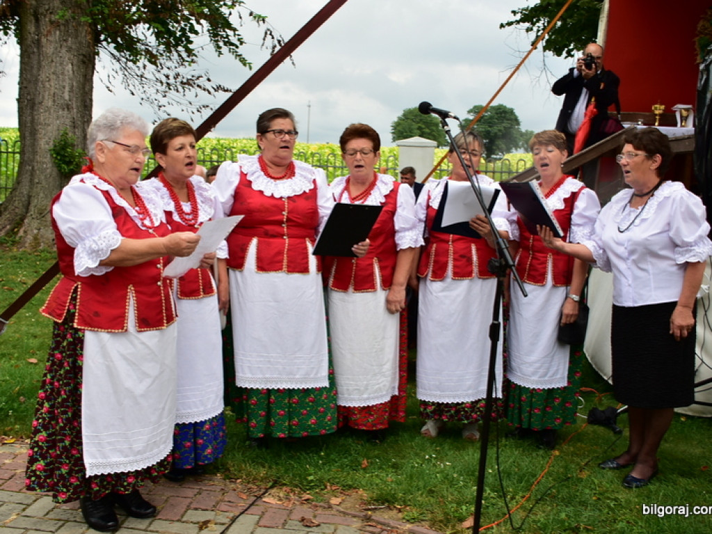 Mieszkańcy Łukowej podziękowali za plony (FOTO)