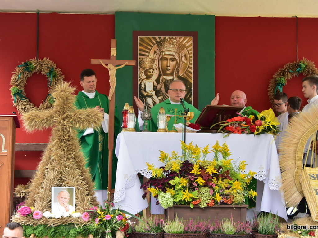 Mieszkańcy Łukowej podziękowali za plony (FOTO)