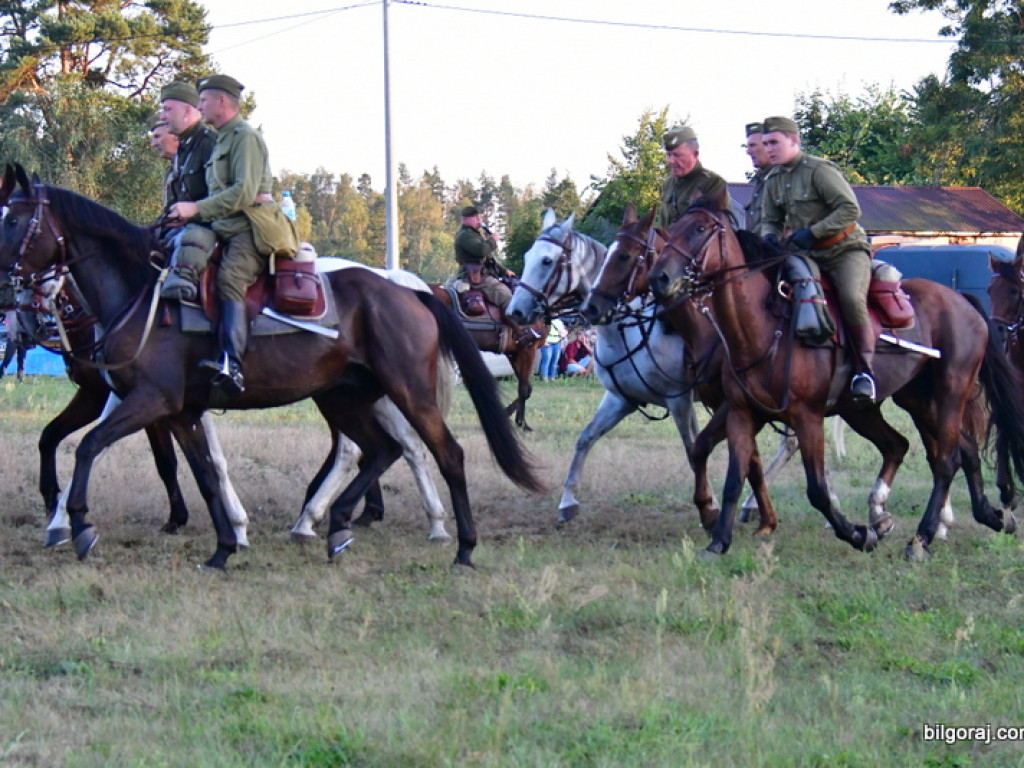 Trwa II rajd konny szlakiem bojowym 3 Pułku Ułanów Śląskich (FOTO)