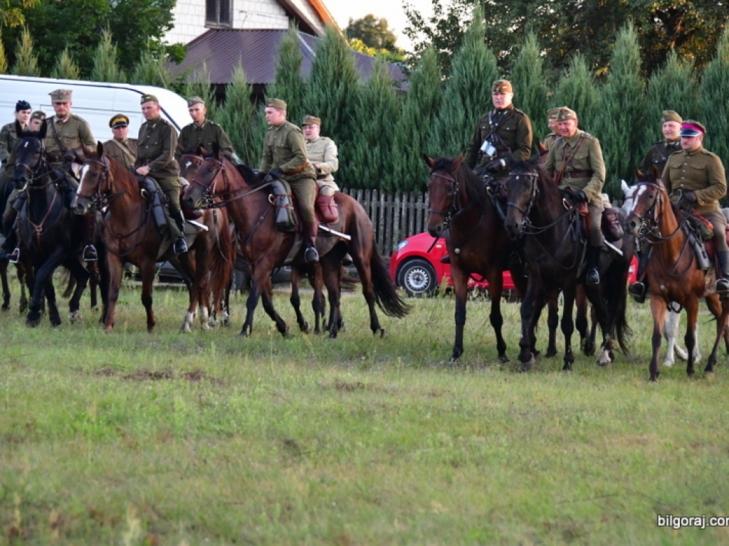 Trwa II rajd konny szlakiem bojowym 3 Pułku Ułanów Śląskich (FOTO)