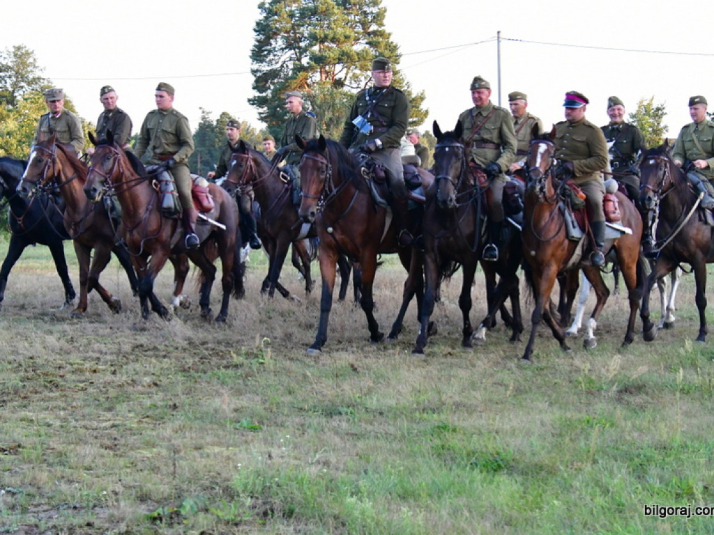 Trwa II rajd konny szlakiem bojowym 3 Pułku Ułanów Śląskich (FOTO)