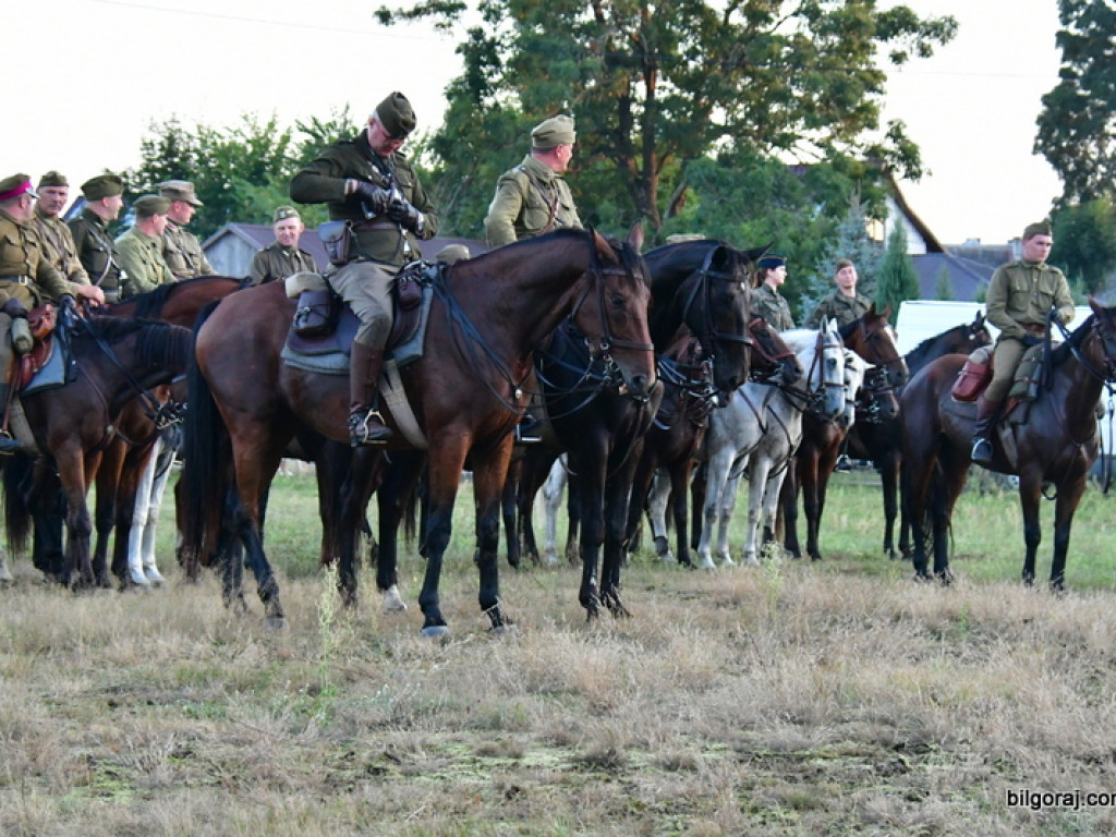 Trwa II rajd konny szlakiem bojowym 3 Pułku Ułanów Śląskich (FOTO)