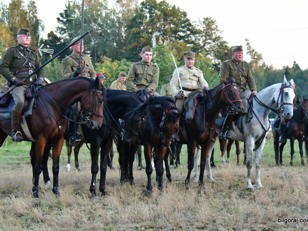 Trwa II rajd konny szlakiem bojowym 3 Pułku Ułanów Śląskich (FOTO)