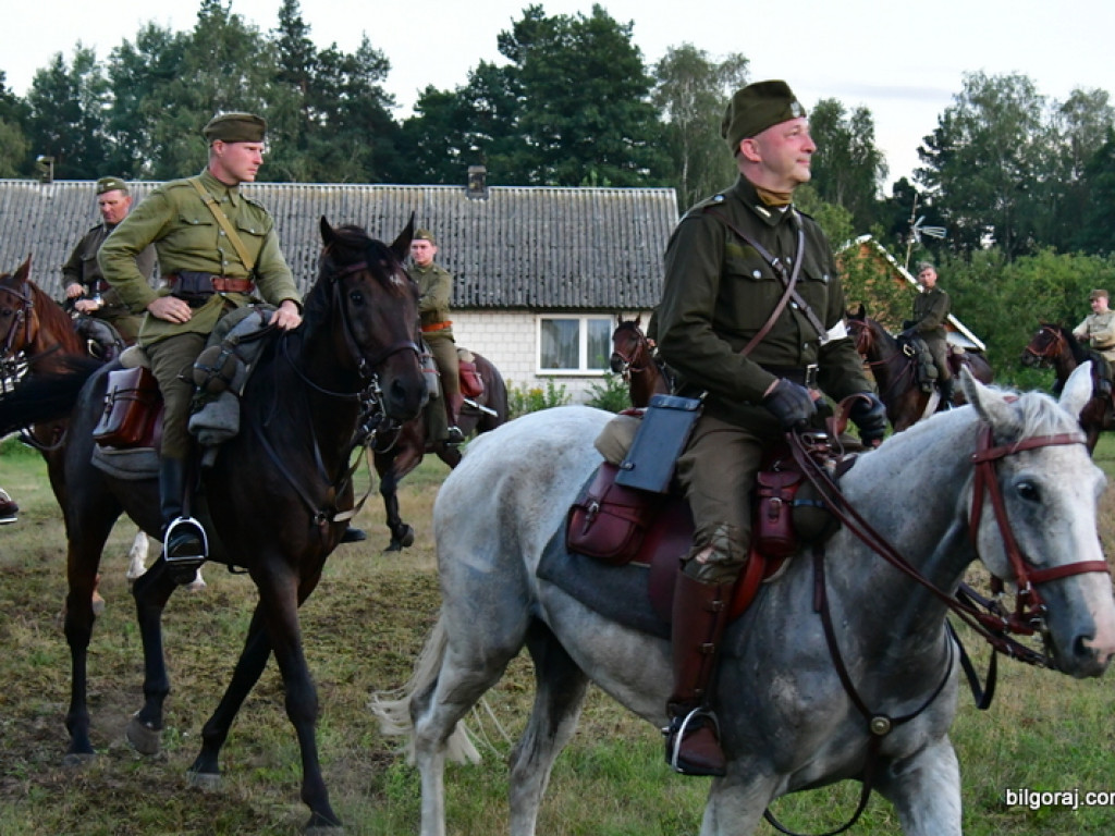 Trwa II rajd konny szlakiem bojowym 3 Pułku Ułanów Śląskich (FOTO)