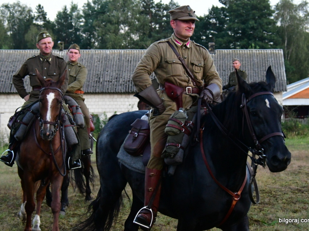 Trwa II rajd konny szlakiem bojowym 3 Pułku Ułanów Śląskich (FOTO)