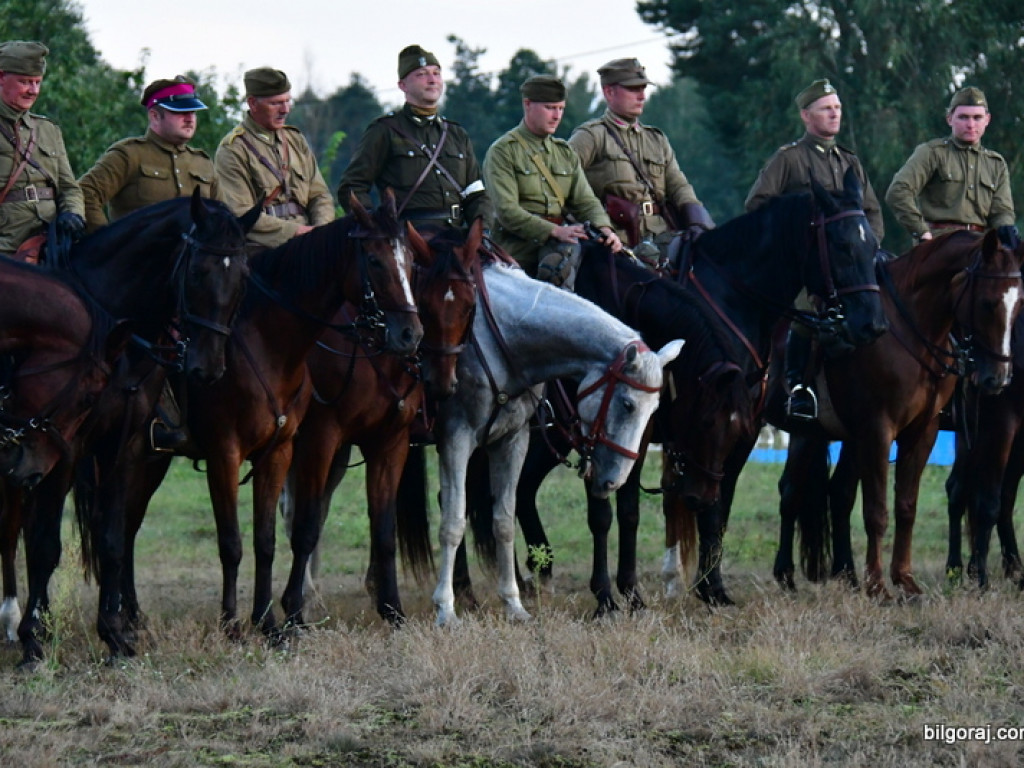 Trwa II rajd konny szlakiem bojowym 3 Pułku Ułanów Śląskich (FOTO)
