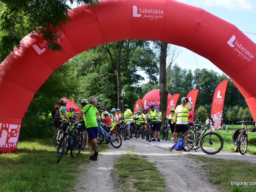 VI Lubelski Rajd Rowerowy na trasach powiatu biłgorajskiego (FOTO)