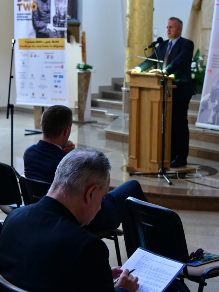 Konferencja „Dziedzictwo Kardynała Stefana Wyszyńskiego” (FOTO)