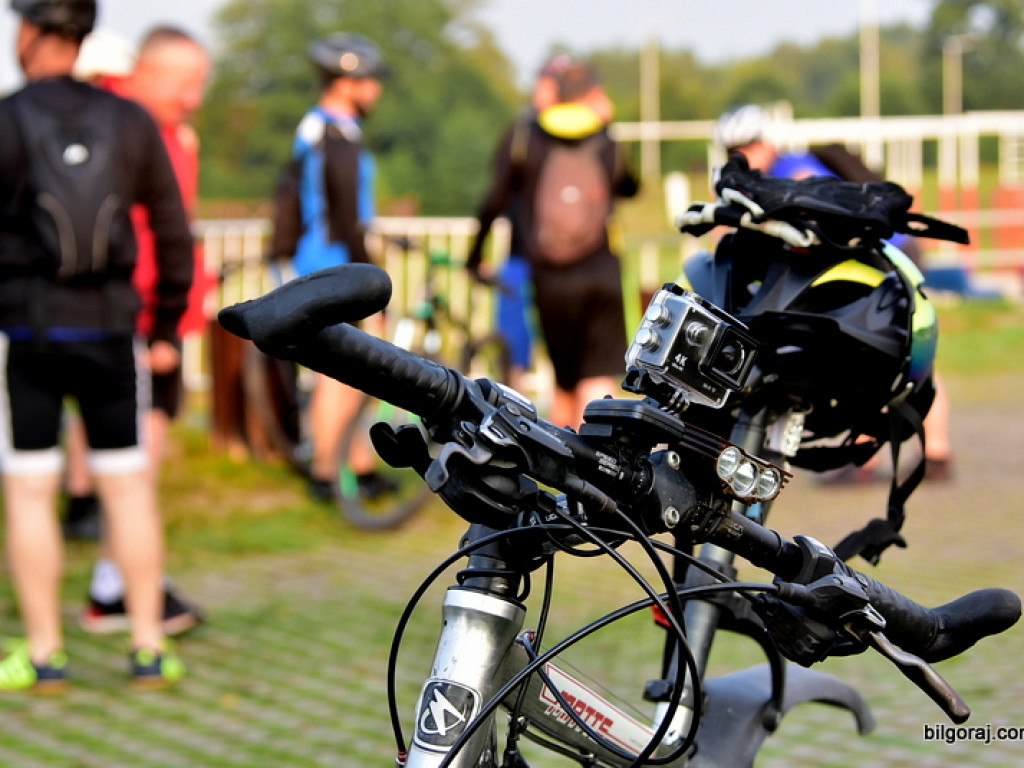 Kilkuset rowerzystów na szlaku 