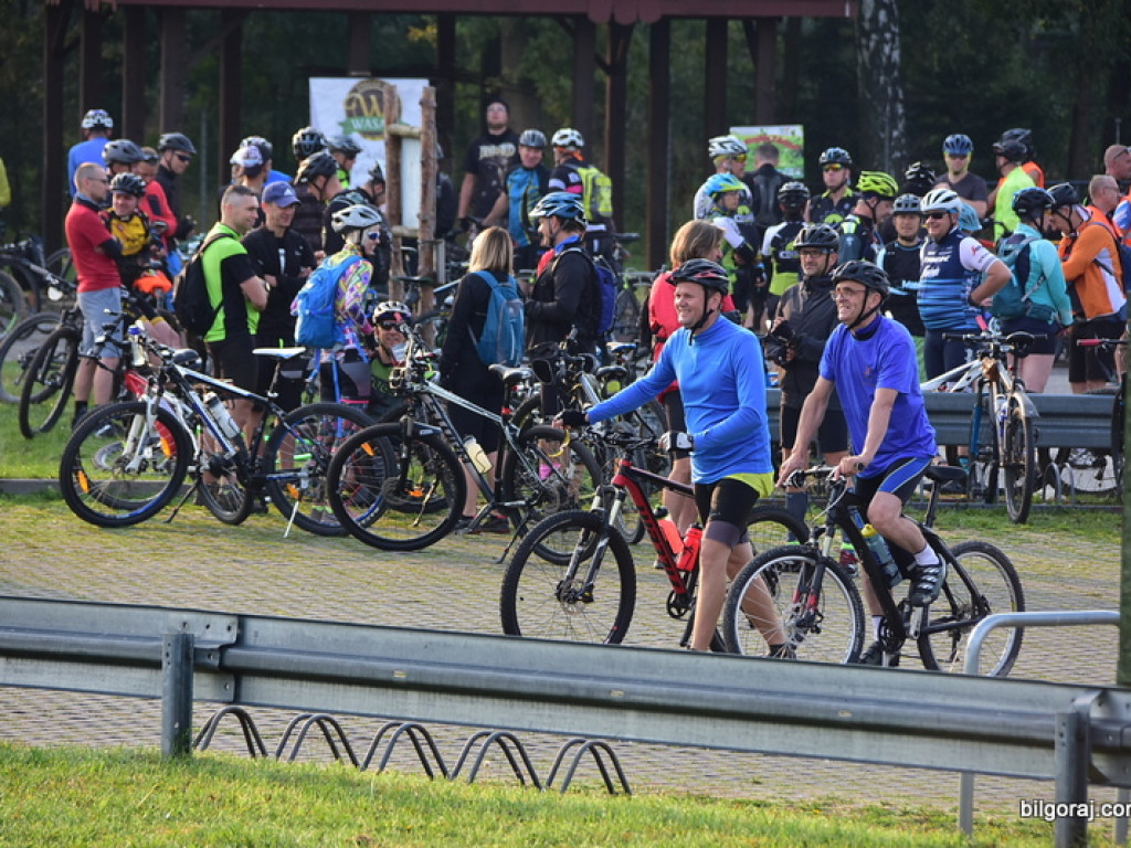 Kilkuset rowerzystów na szlaku 