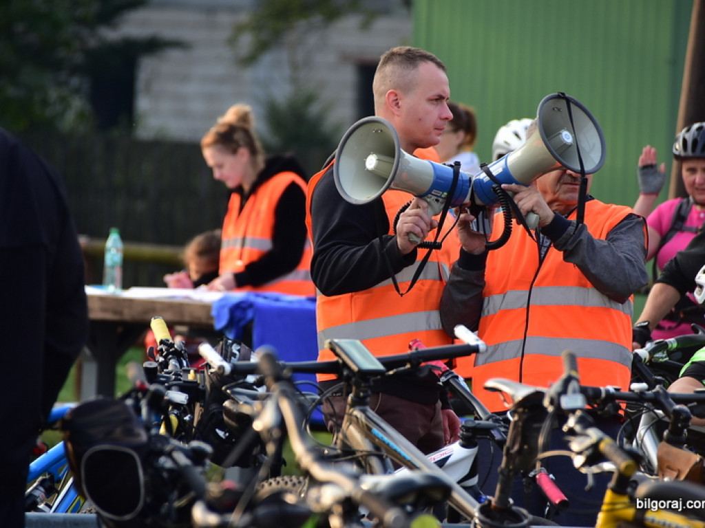 Kilkuset rowerzystów na szlaku 