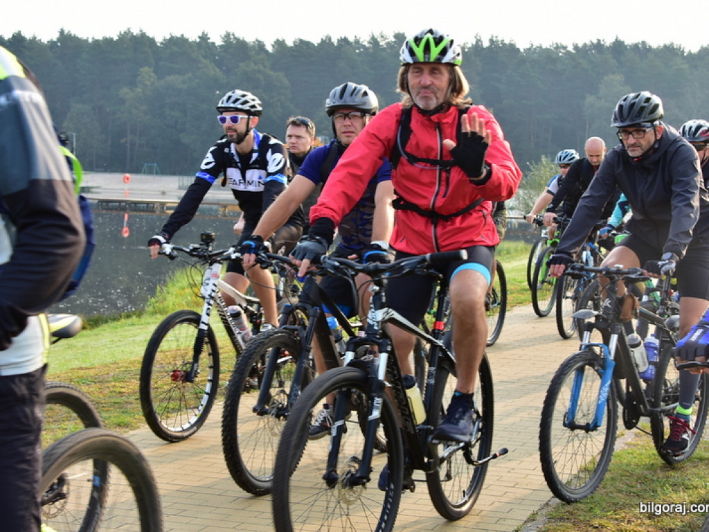 Kilkuset rowerzystów na szlaku 